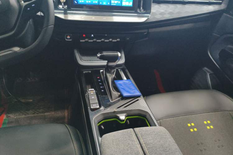 Used Baojun RM-5 2019 1.5T CVT Elite Version with 24-Hour Online Service 6 Seats
