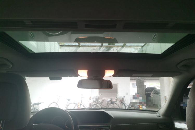 Used Mercedes-Benz E-Class 2010 E 200 CGI Elegant Model Headliner