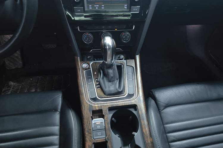 Used Volkswagen Magotan 2018 330TSI DSG Advanced Model