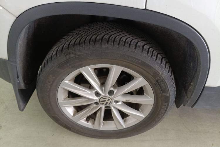 Used Volkswagen Tiguan 2016 280TSI Automatic Two-Wheel-Drive Silk Road Style Edition