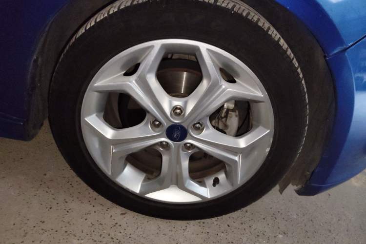 Used Ford Focus 2012 Hatchback 2.0L Automatic Luxury Sport Model
