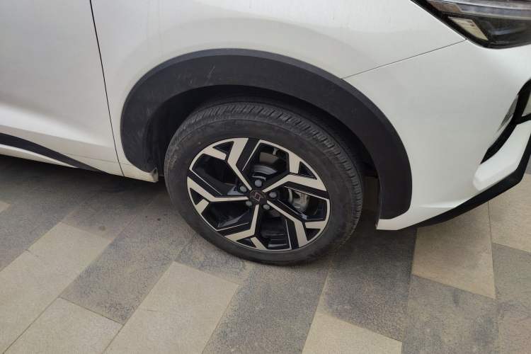 Used SOL X8 2022 Da Sheng Edition 300T DCT Xingzhe Model 7 Seats Right Front Wheel Hub