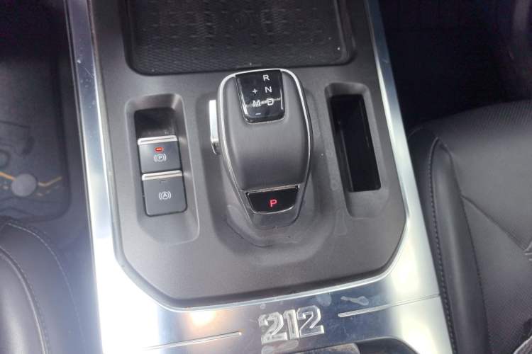 Used 212 T01 2024 2.0T Mechanic