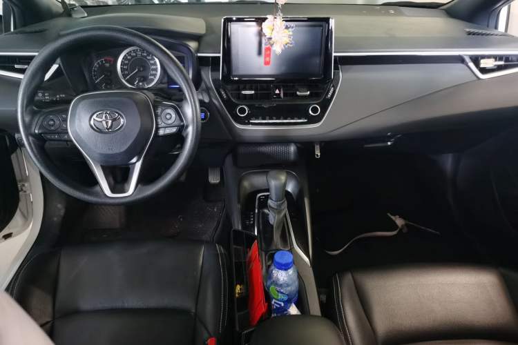 Used Toyota Levin 2019 185T CVT Luxury Edition China VI Standard Center Console