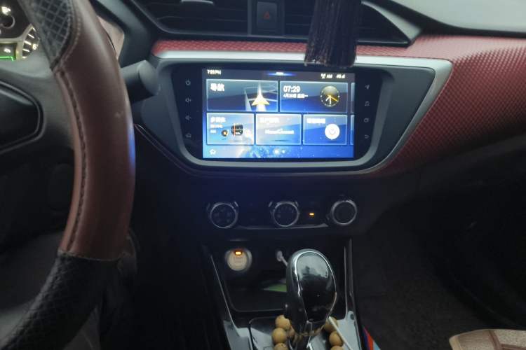 Used Nissan Lannia 2019 1.6L CVT Smart Connect Smart Cool Version China V Standard
