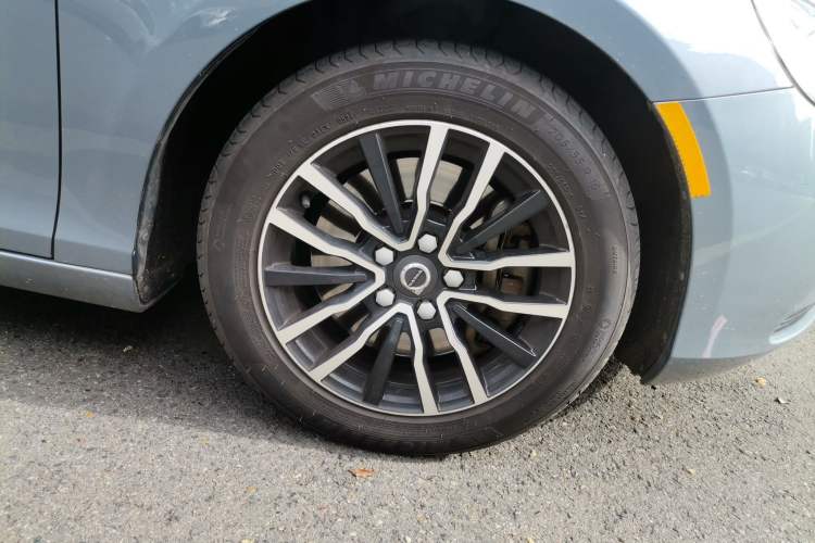 Used Volvo V40 2018 T3 Zhiyi Edition Right Front Wheel Hub