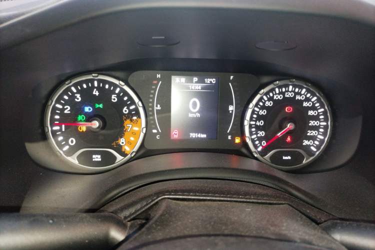 Used Jeep Renegade 2019 220T Automatic Leading Edition
