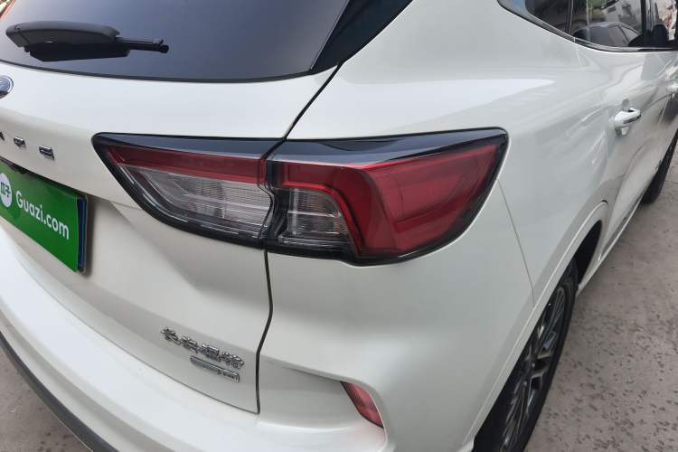 Used Ford Escape 2020 EcoBoost 245 Two-Wheel Drive Smart & Enjoyment Model
