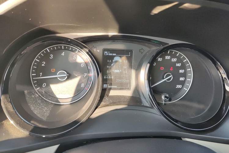 Used Wuling Hongguang PLUS 2019 1.5T Manual Luxury 7-Seater
