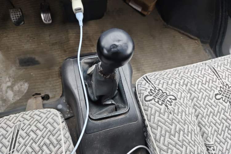 Used Wuling Rongguang 2011 1.2L Base Version
