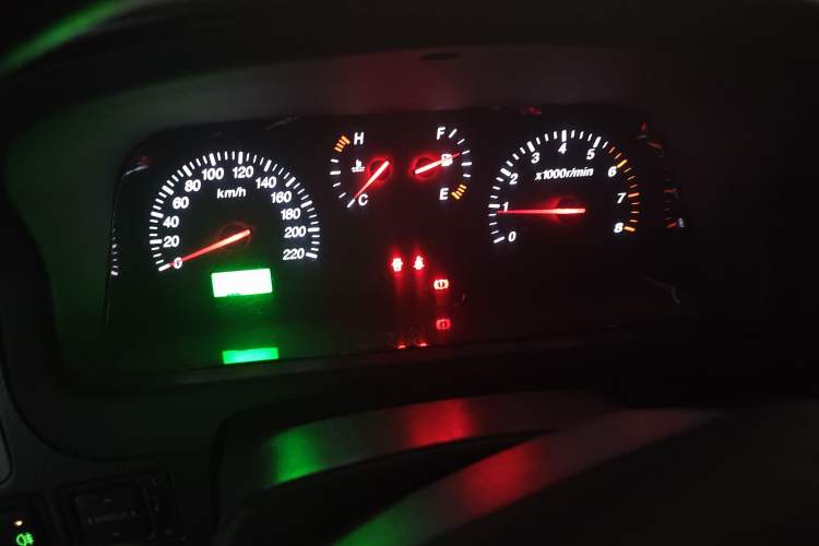 Used Jinbei Grace 2008 2.4L Prestige Luxury (Long Wheelbase) 9-Seater 4RB2