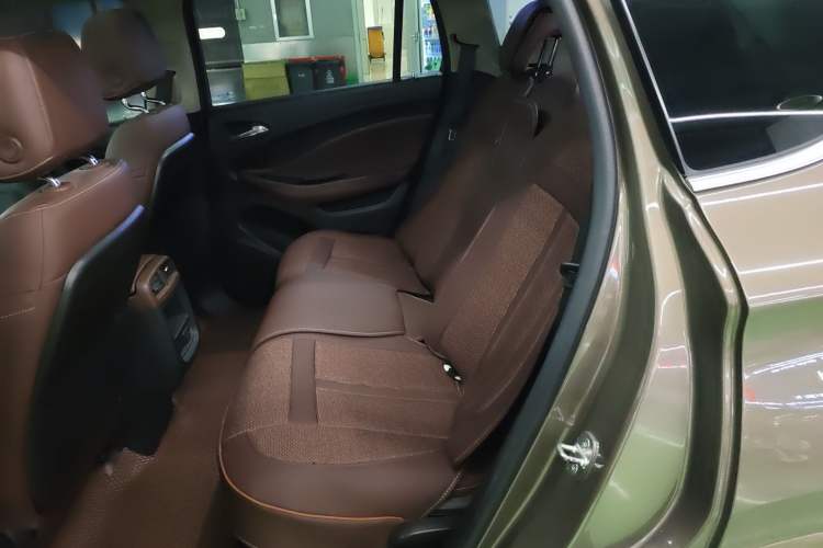 Used Buick Envision 2014 28T All-Wheel-Drive Versatile Sports Flagship Edition
