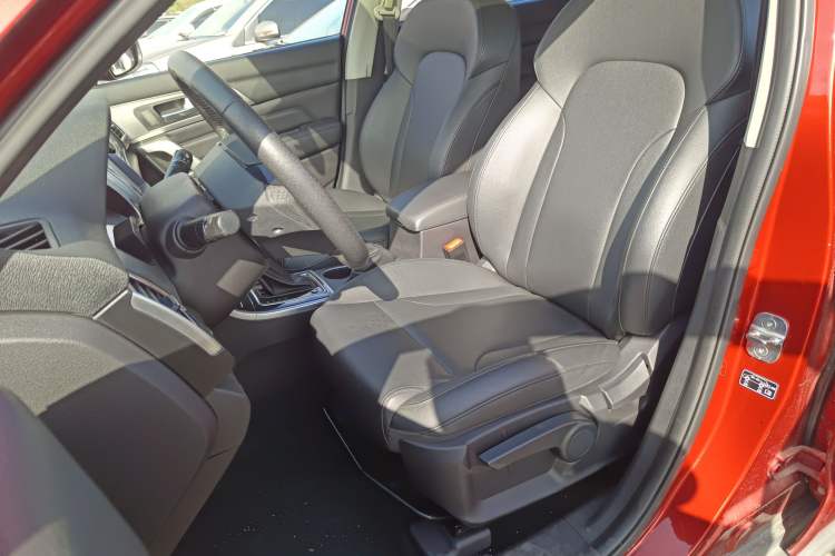 Used Haval H2 2017 Red-Label 1.5T Automatic Two-Wheel Drive Elite Model
