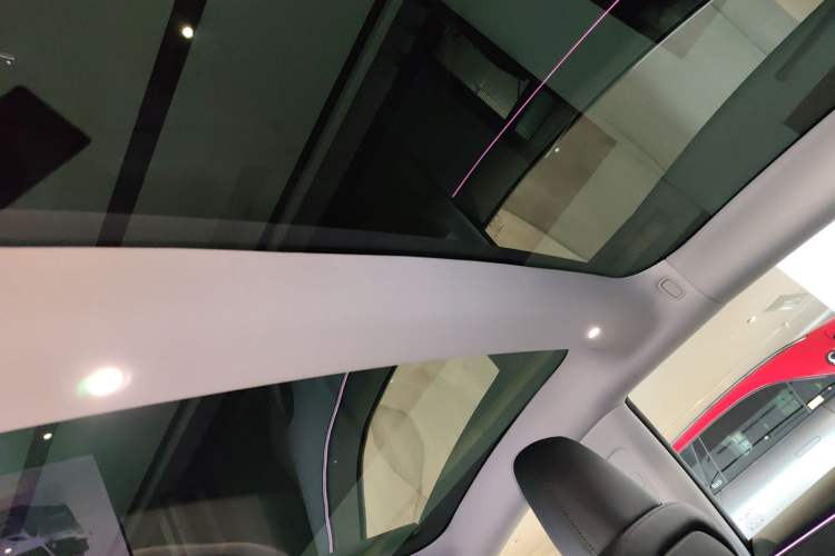 Used Tesla Model 3 2025 Rear-Wheel-Drive Version