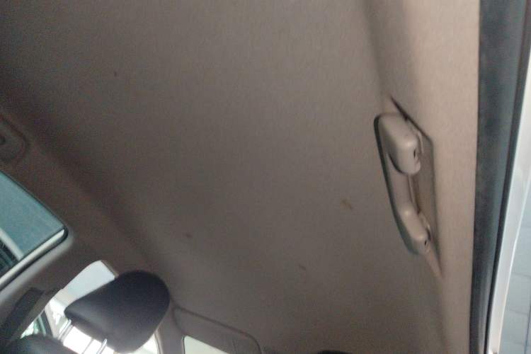 Used Toyota YARiS L Zhi Xuan 2016 Revised 1.5E CVT Charming Edition Headliner