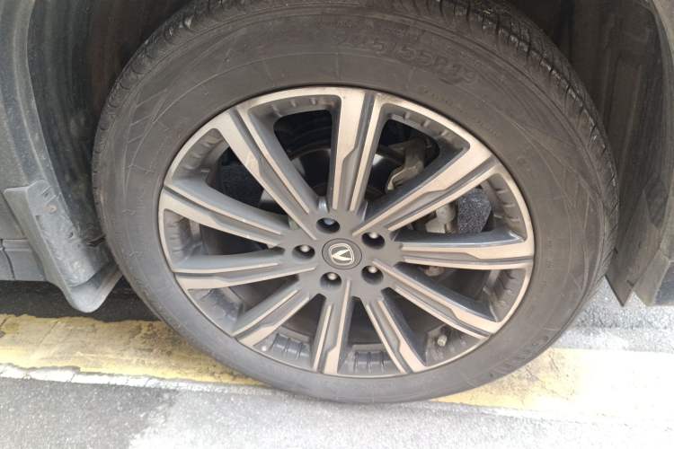 Used CHANGAN CS75 PLUS 2024 3rd Generation Champion Edition 1.5T Intelligent Drive Dynamic Model