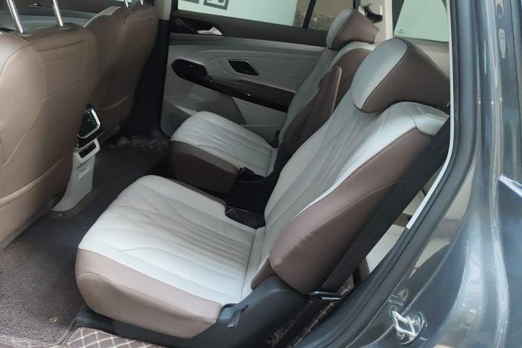 Used Volkswagen ID.6 X 2023 Ultra-Intelligent Long-Range Version