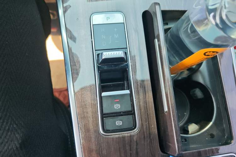 Used EXEED Lanyue 2021 390T Two-Wheel Drive Starry Edition Gear Lever