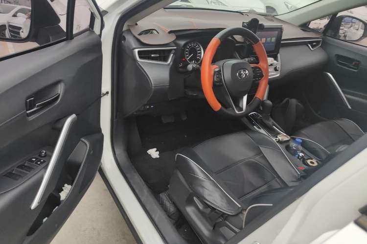 Used Toyota FRONTLANDER 2022 2.0L CVT Leading Edition
