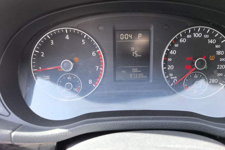 Used Volkswagen Passat 2014 1.4TSI DSG Prestige Edition Odometer Close Up