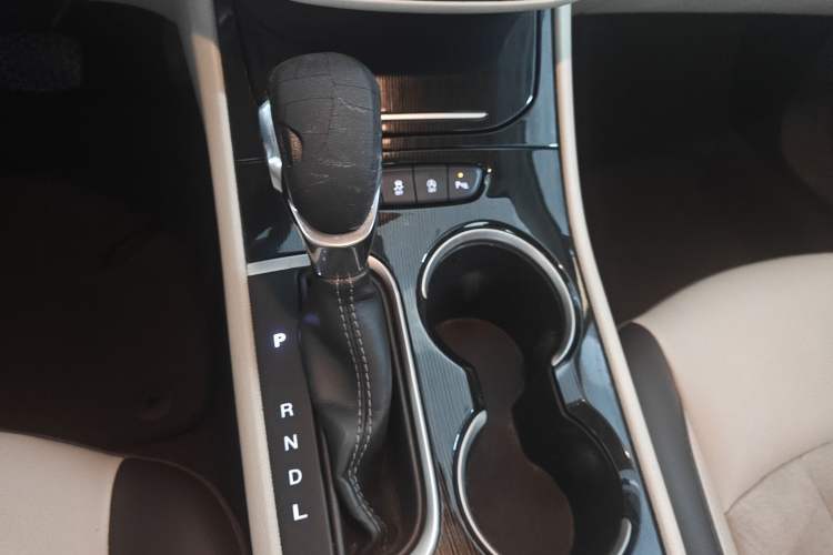 Used Buick Verano 2017 Sedan 15S Automatic Leading Model Gear Lever