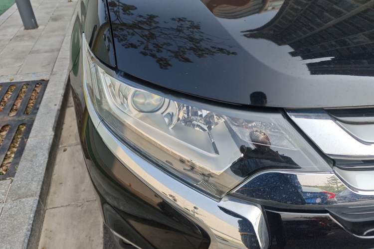 Used Mitsubishi Outlander 2018 2.0L Two-Wheel Drive Glory Edition 5 Seats
