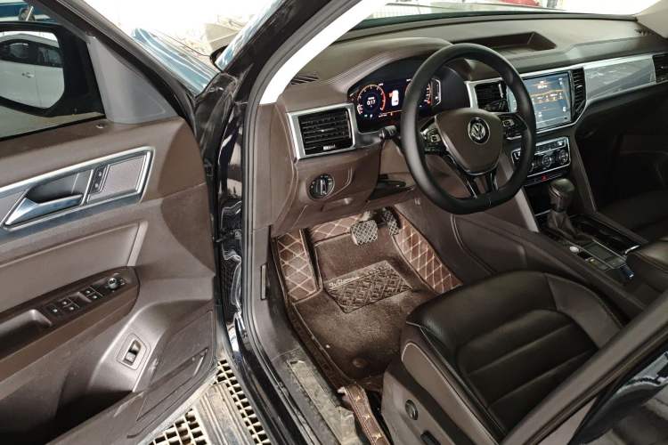 Used Volkswagen Teramont 2020 330TSI Two-Wheel-Drive Luxury Edition China VI Standard
