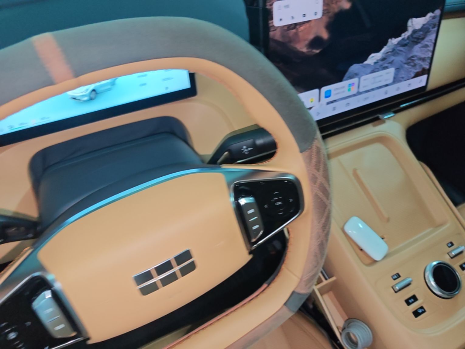 Geely Galaxy Xingjian 7 EM-i 2025 120km Exploration+ Version — снимка 16