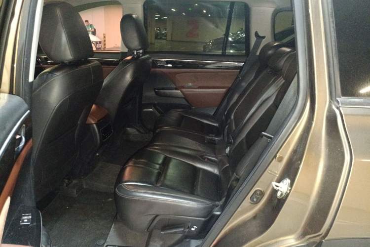 Used GAC Trumpchi GS8 2017 320T Two-Wheel Drive Luxury Smart Connectivity Version (7 Seats)
