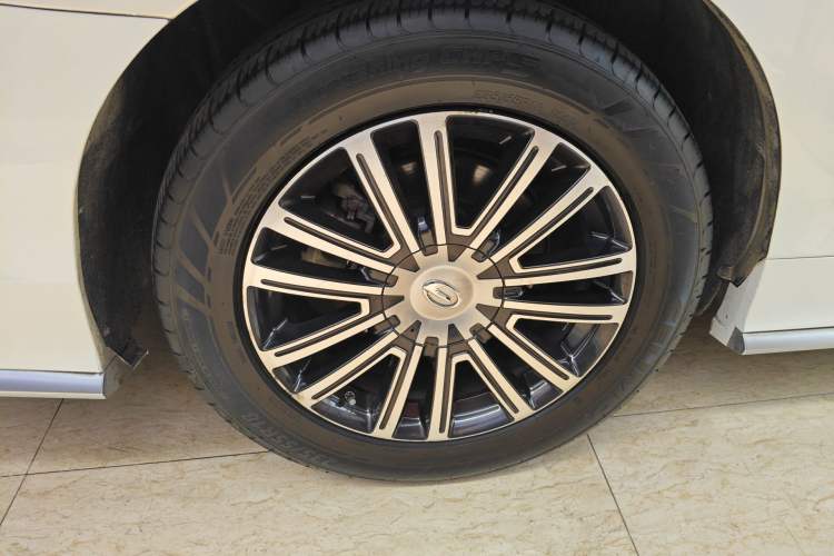 Used GAC Trumpchi M8 2021 Master Series 390T Prestige Edition Right Rear Wheel Hub