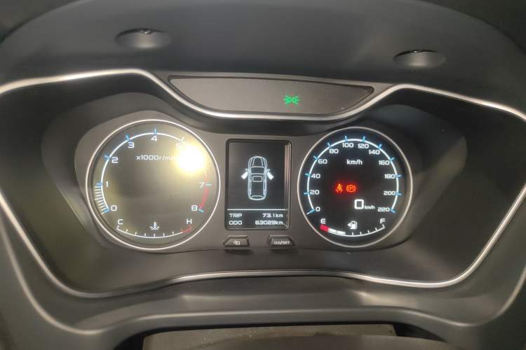 Used Geely Auto Vision X6 2016 1.8L Manual Luxury Model
