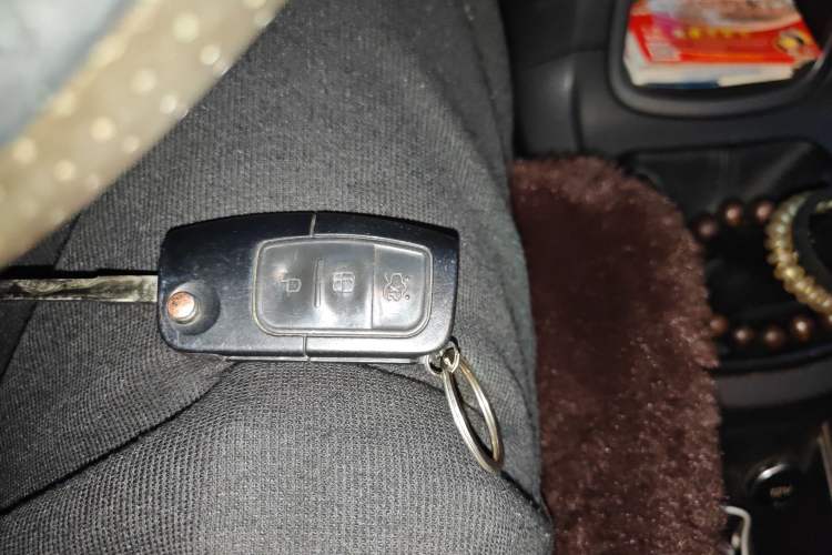 Used Ford Fiesta 2013 Sedan 1.5L Manual Fashion Edition Vehicle Key