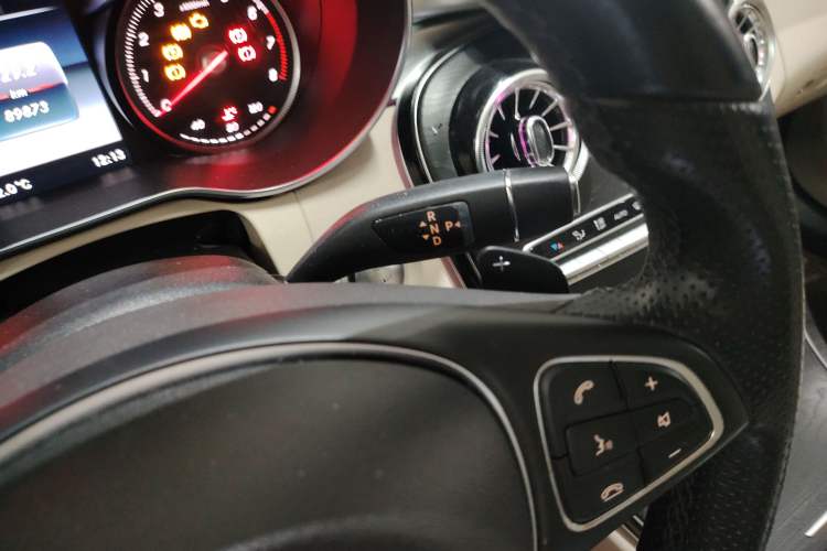 Used Mercedes-Benz C-Class 2017 Facelift C 200 L Sport Edition Gear Lever