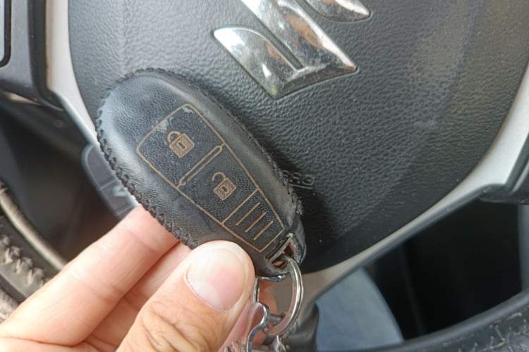 Used Suzuki S-Cross 2015 1.6L CVT Two-Wheel Drive Elite Version
