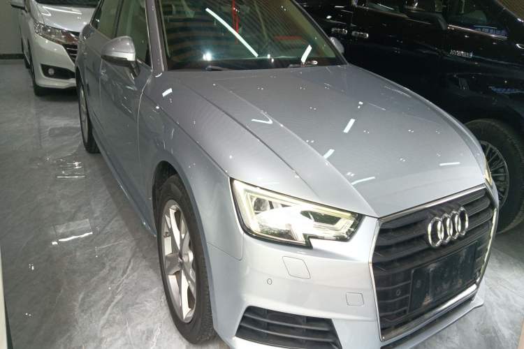 Used Audi A4L 2017 40 TFSI Fashion Model Front Right 45 Deg