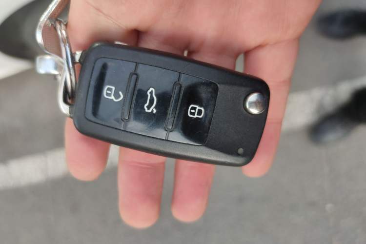 Used Volkswagen Gran Lavida 2013 1.6L Manual Comfort Model
