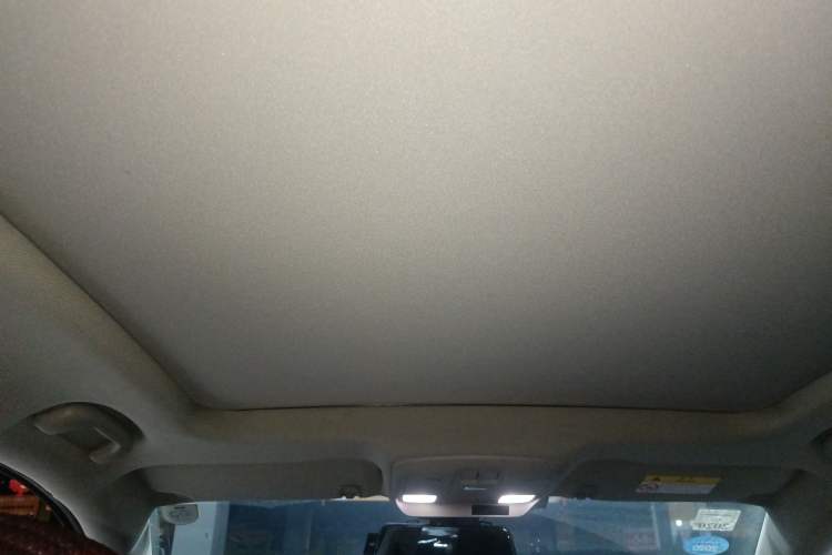 Used Buick Envision 2018 20T Two-Wheel-Drive Elite Model Headliner