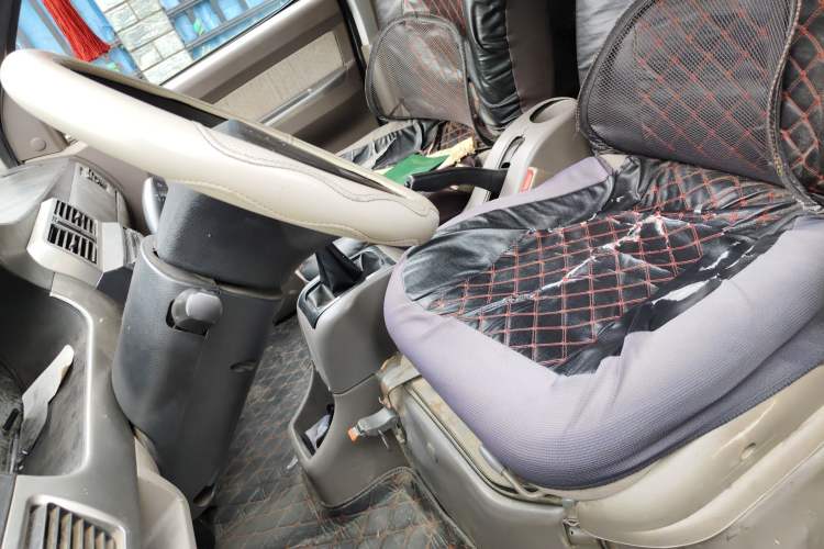 Used Wuling Rongguang 2011 1.2L Standard Version Left Front Seat