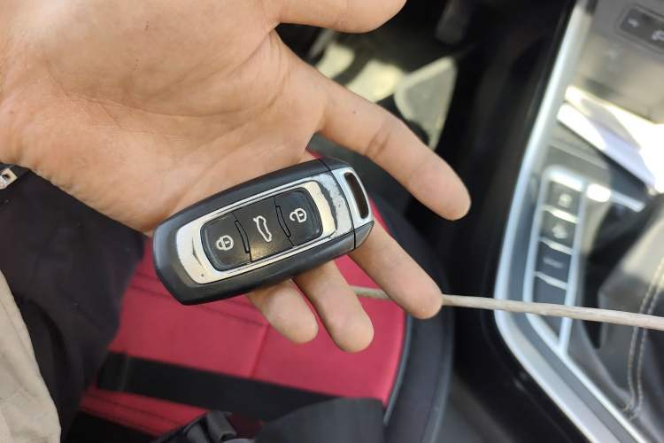 Used Geely Auto Vision X3 2019 Upgraded Model 1.5L CVT Prestige Version Interior 1