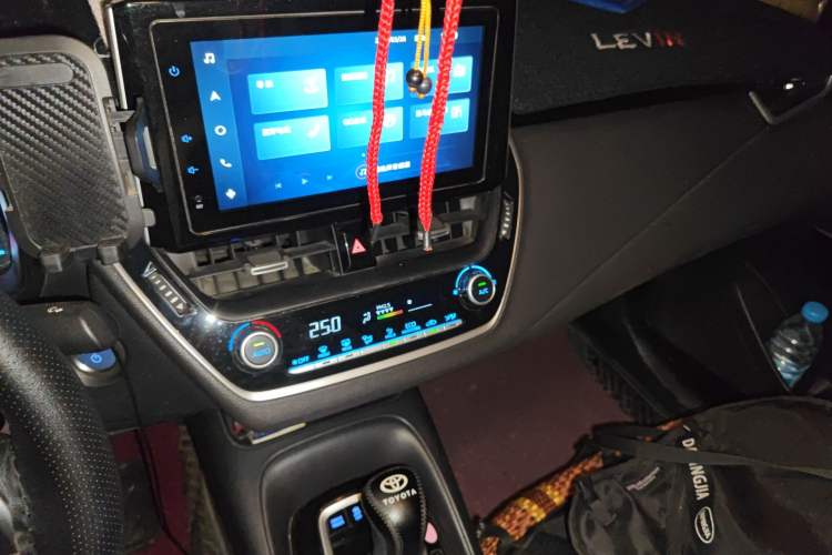 Used Toyota Levin 2022 Dual-Engine 1.8H E-CVT Luxury Edition Audio And AC Panel