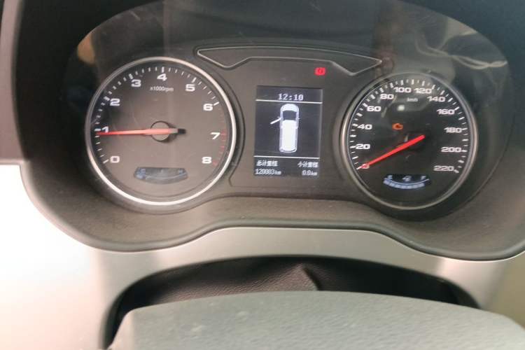 Used JAC Refine M4 2021 2.0L Manual Commercial Edition
