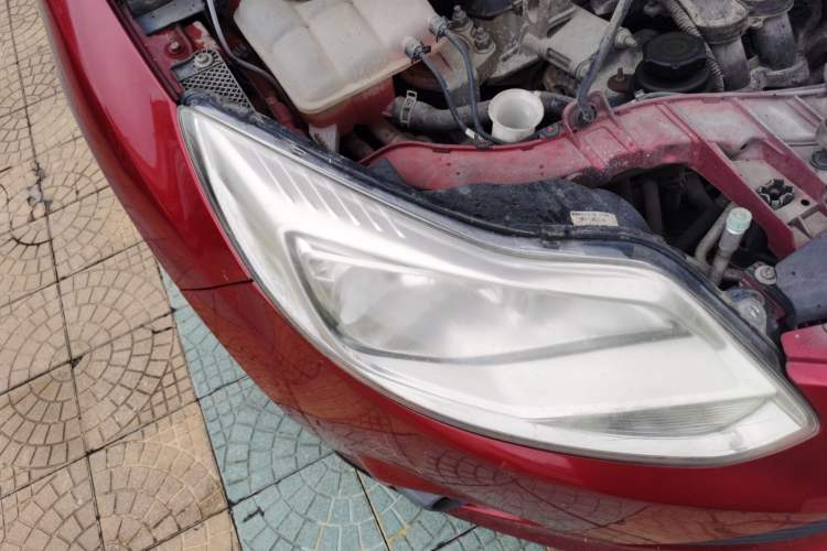 Used Ford Focus 2012 Sedan 1.6L Automatic Comfort Model Right Front Headlight