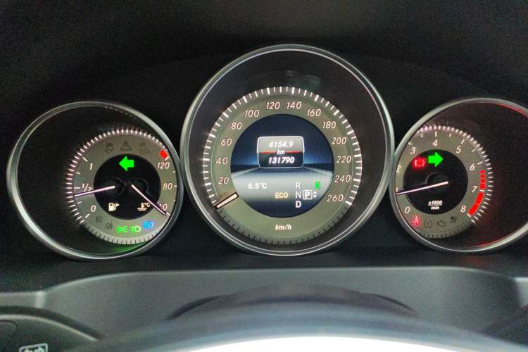 Used Mercedes-Benz E-Class (Import) 2014 E 260 Coupe