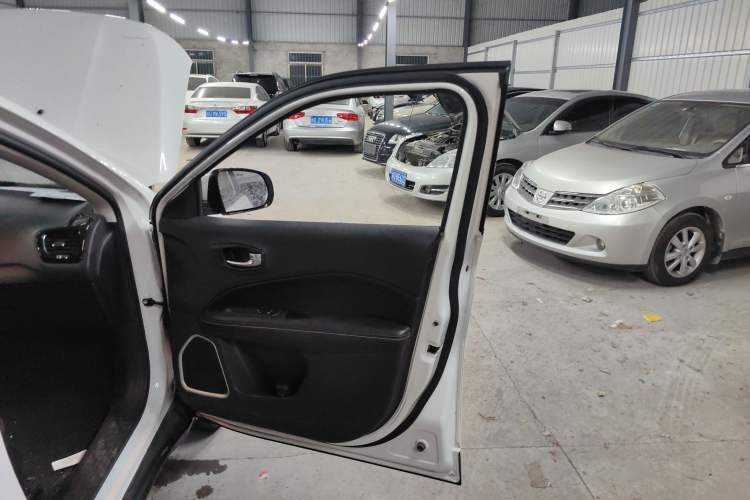 Used Jeep Compass 2017 200T Automatic Family Edition