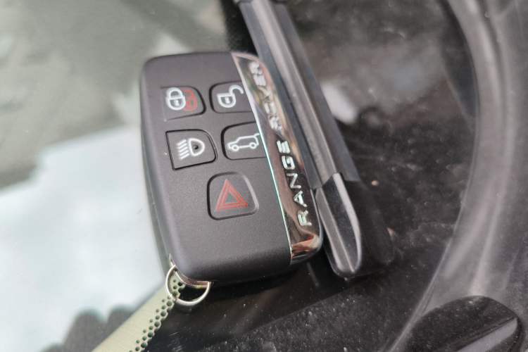 Used Jaguar XJ 2015 XJL 3.0 SC Elegant Business 80th Anniversary Limited Edition Vehicle Key