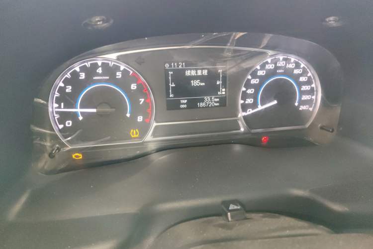 Used JMC Transit 2019 2.8T Commercial Version Long Wheelbase Mid-Roof 6-Seater Rear Single Tire China VI Emission Standard – JX493 Instrument Cluster