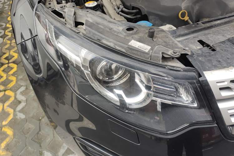 Used Land Rover Discovery Sport 2018 240 PS HSE Version
