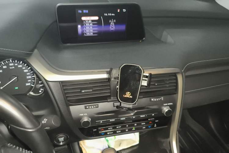 Used Lexus RX 2016 300 Two-Wheel Drive Elite Version China V Standard Audio And AC Panel