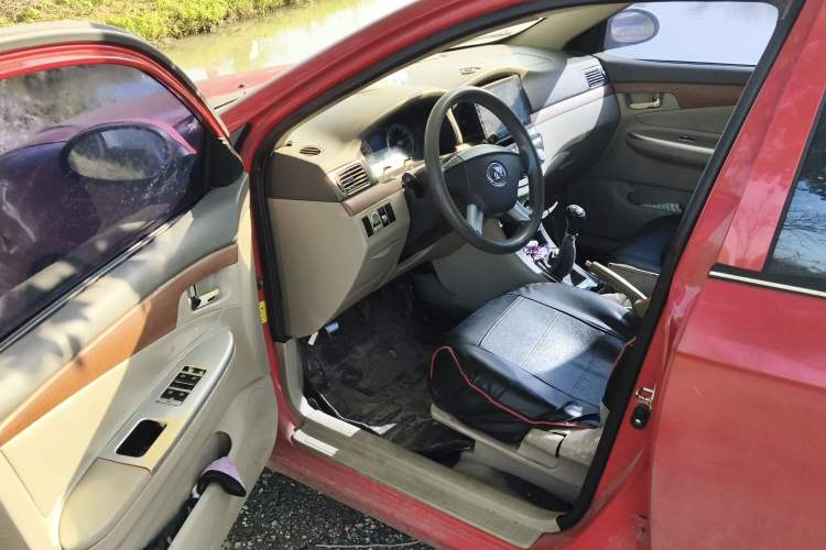 Used Lifan Auto 620 2012 1.5L Manual Comfort Type B