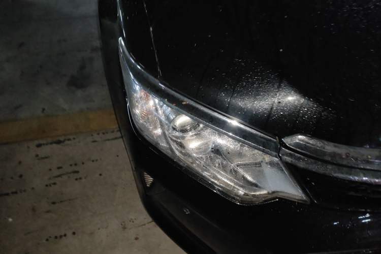 Used Toyota Camry 2016 2.0G 10th Anniversary Leading Edition Right Front Headlight